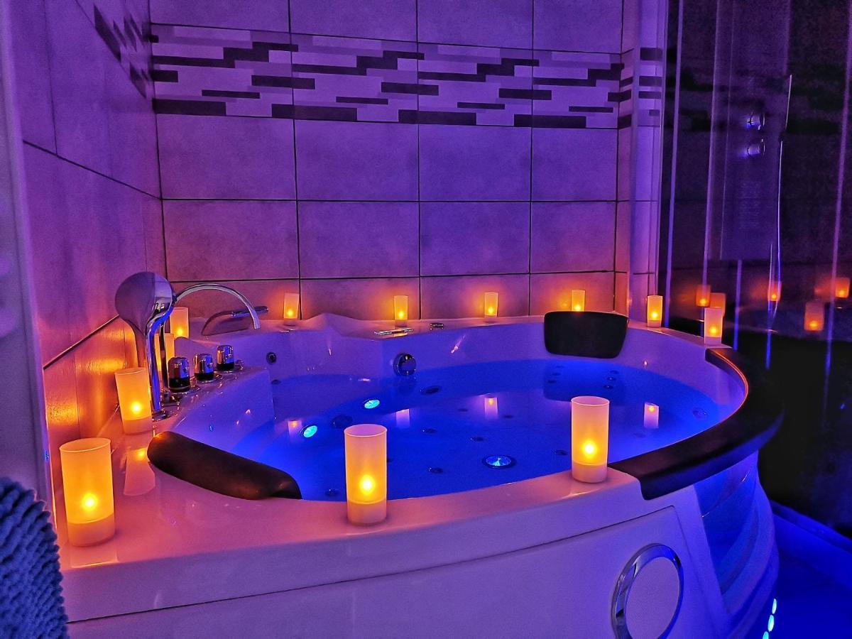 ☆ Ours & Spa ☆ Cosy ☆ Magic ☆ Locbnb ☆ Бар Екстериор снимка